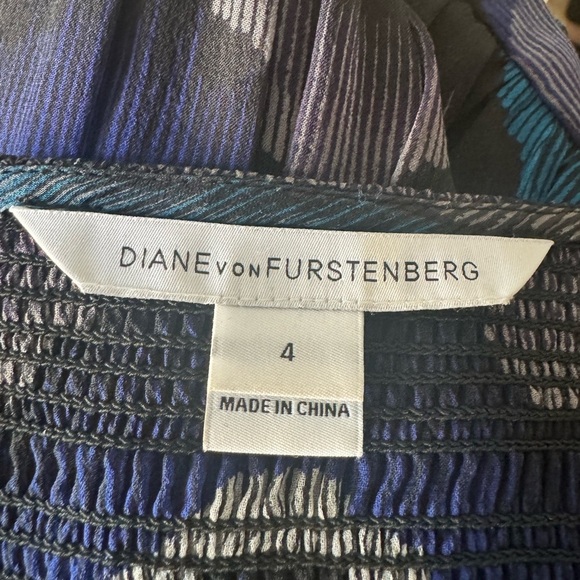 Diane Von Furstenberg Bali Silk Chiffon Wrap Dress Sleeveless A-Line - Size 4 - Picture 12 of 16